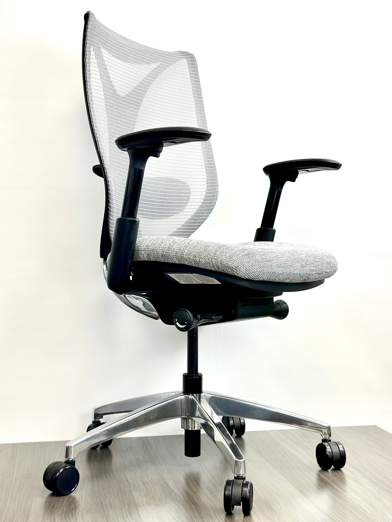 Teknion - Sabrina - Brand New