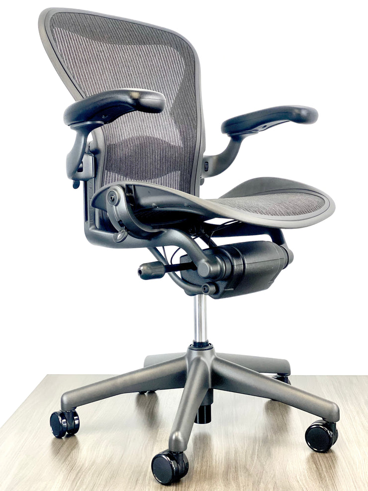 Herman Miller Aeron Size: B Black/Black Fully Featured w/ Fully