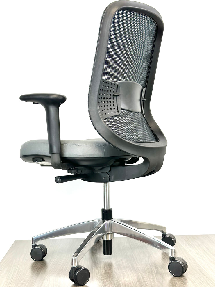 Teknion Projek Task Chair High Abuse Upholstery Brand New