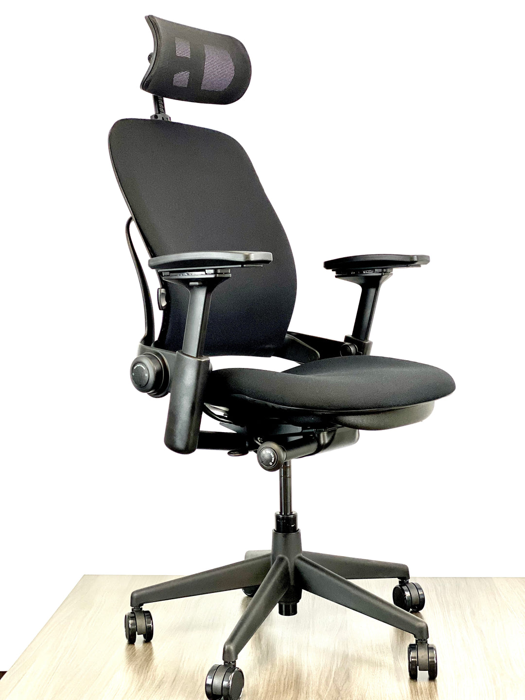 Steelcase Leap Chair V2 - Black on Black - Fully Featured