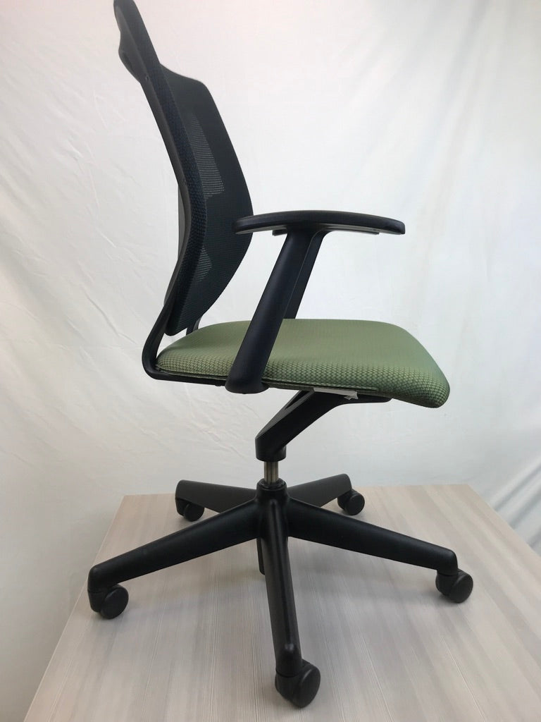 Keilhauer Simple Chair - Zig Zag Solid Green - Pre-Owned