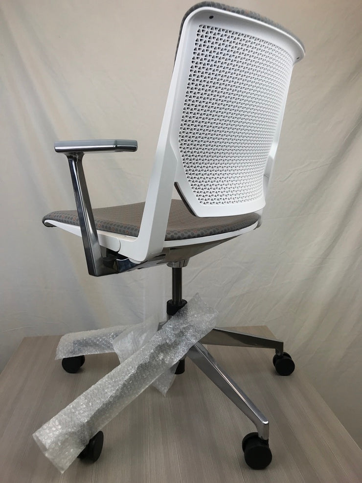 Haworth Very Chair - Brand New - Joe's Discount Office Furniture